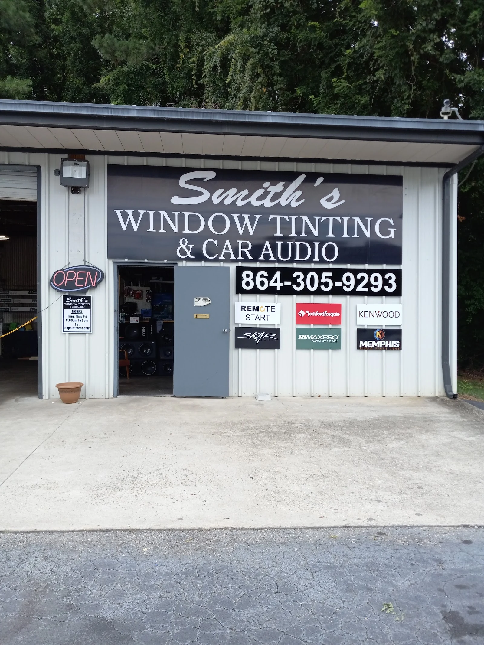 Smith's Window Tinting, LLC in Gray Court, SC